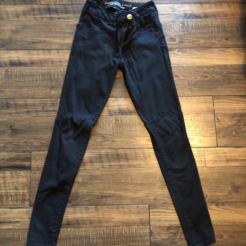 Mid-rise American Eagle black pants